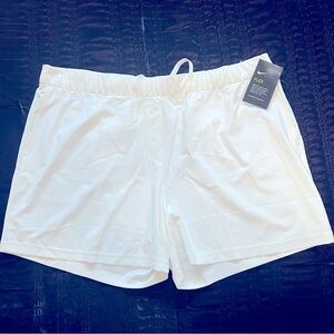 NWT Nike Women’s Flex Golf Short